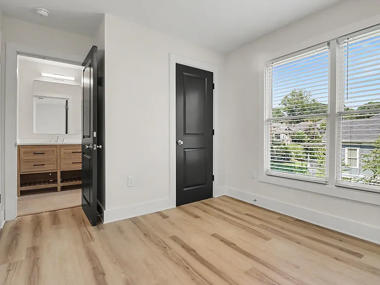 1140 Oglethorpe Ave SW #1 — Photo 12