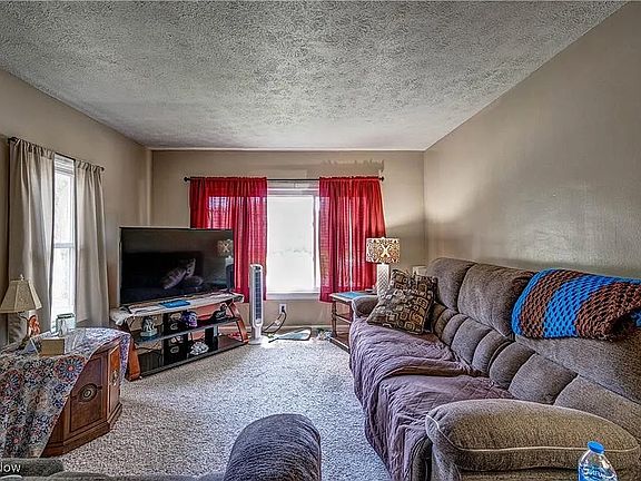 3rd image of 2309 43rd St NW