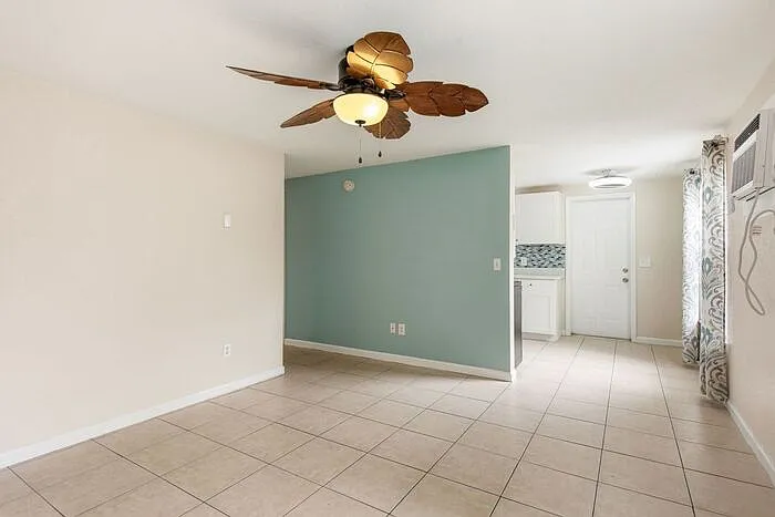 634 Dogwood Ct — Photo 9