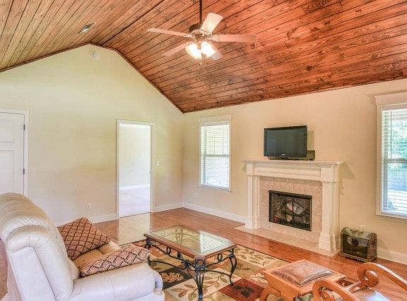 5th image of 3310 Willow Lake Cir