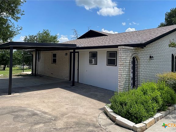 5th image of 17 Oakmont Cir