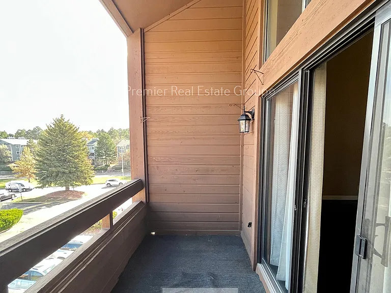144 W Rockrimmon Blvd #303 — Photo 6