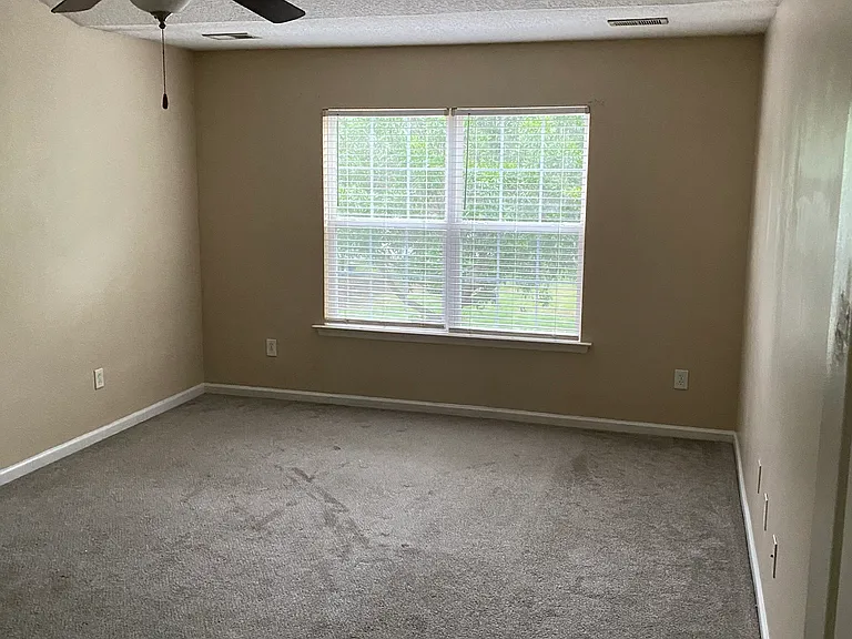 5207 Pomfret St — Photo 14