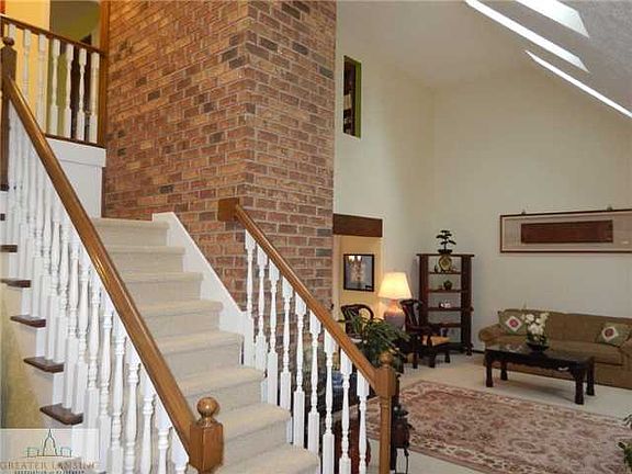 2nd image of 1937 Atherton Way