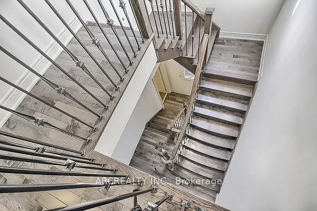 79 Baldry Ave — Photo 31