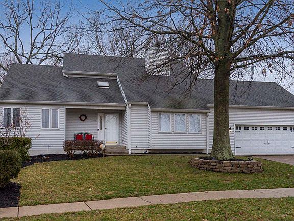 2nd image of 3777 S Bainbridge Dr