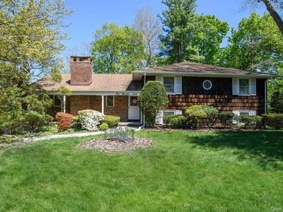 160 W Crooked Hill Rd, Pearl River, NY, 10965