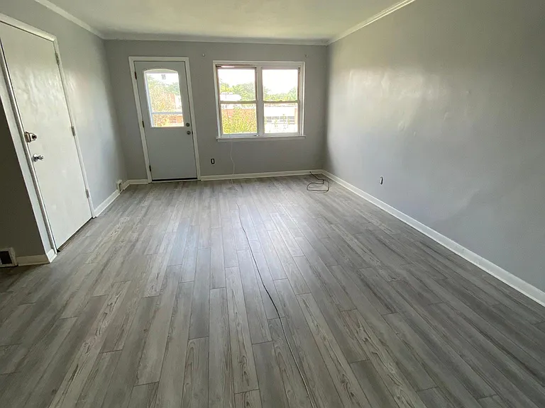 2638 Daphne Rd #2 — Photo 1