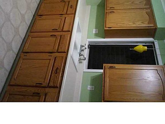 2nd image of 280 Crestwood Ave