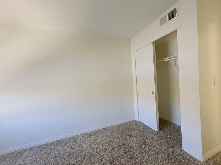 231 W Horizon Ridge Pkwy #927 — Photo 21