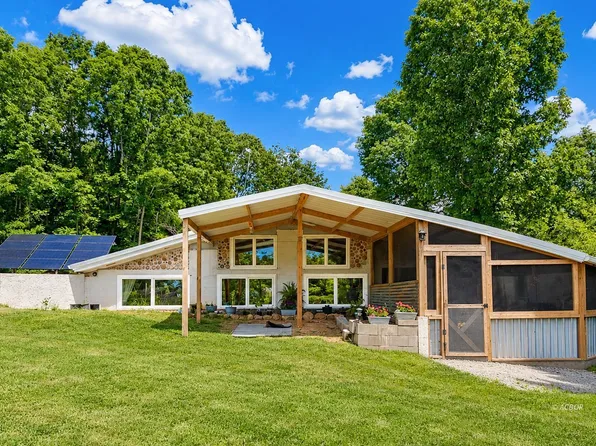 545 Peters Branch Rd, Crown City, OH 45623