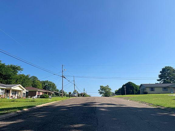 5th image of 176 Northside Cir