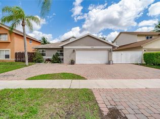 9651 SW 9th Ct, Hollywood, FL 33025