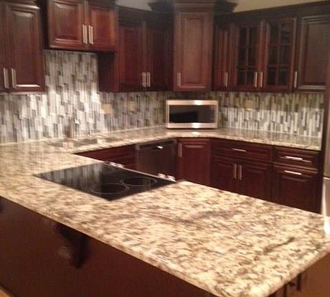 4th image of 3000 Farnam St #S8d