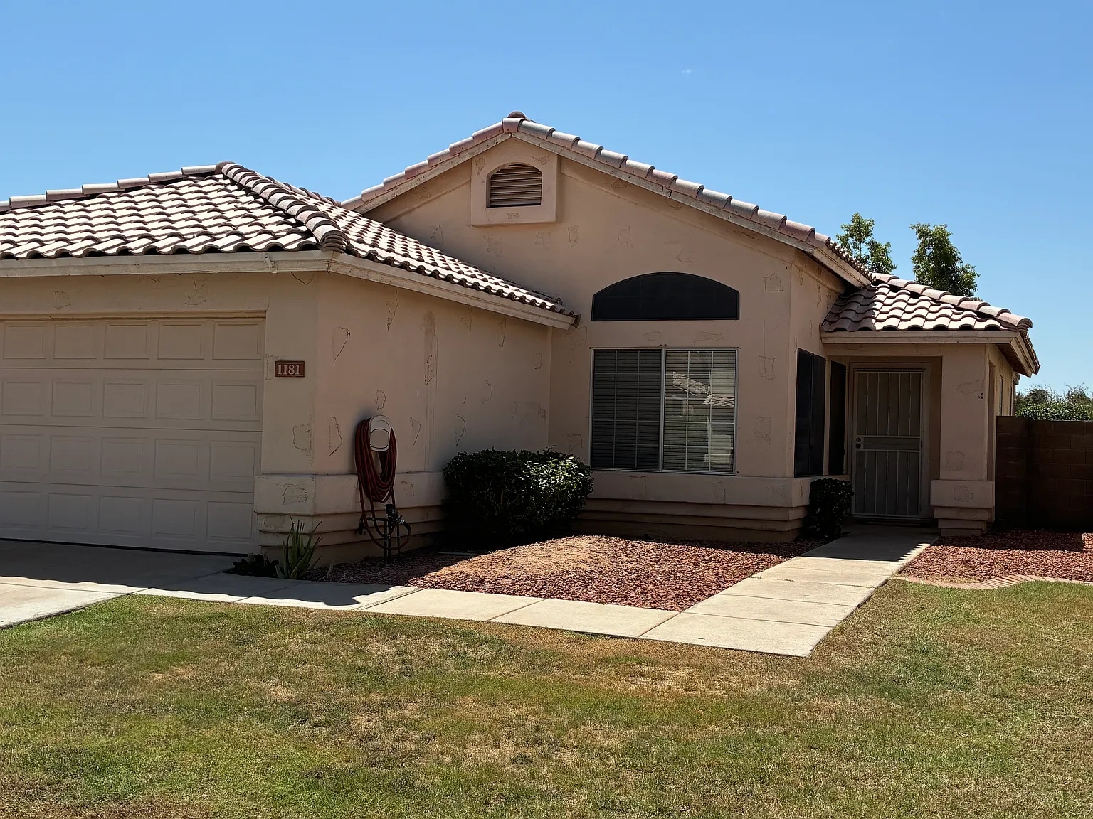 3 bed, 1234 sqft, $1,995 — Photo 2