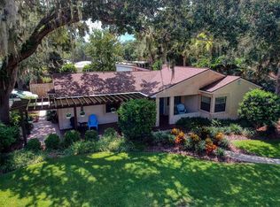 1426 Magnolia St, New Smyrna Beach, FL 32168