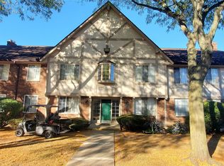 30224 Southfield Rd, Southfield, MI 48076