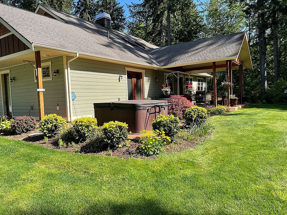NW side, spa and patio