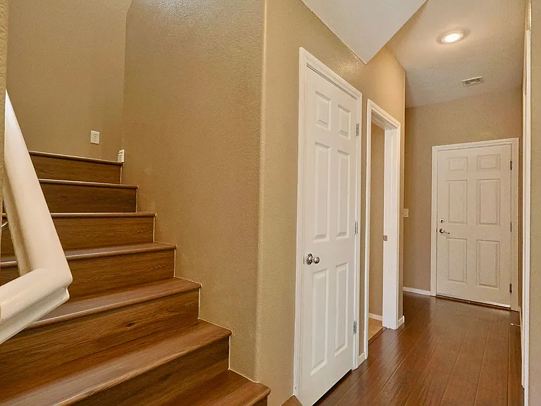 10643 Tray Mountain Ave — Photo 9