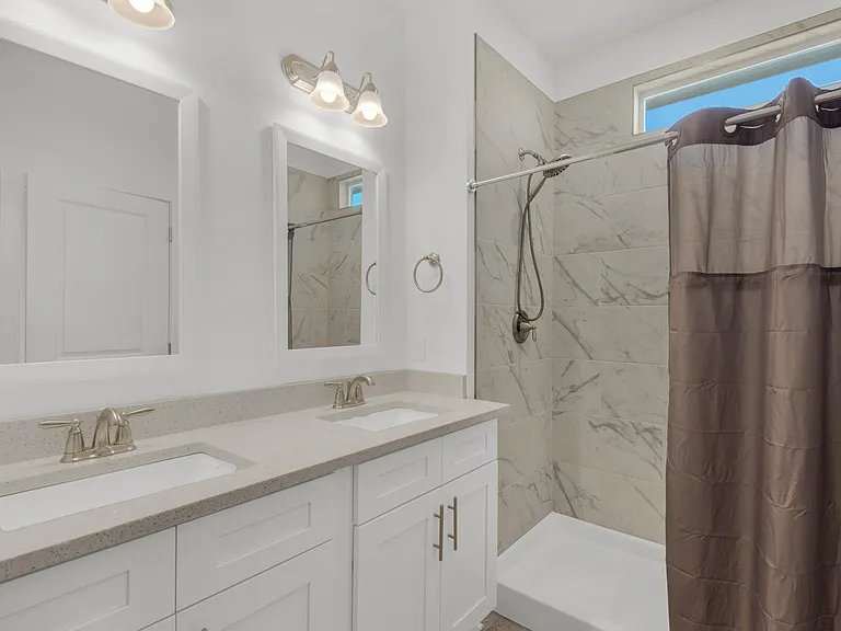 118 Date Palm Ln — Photo 24
