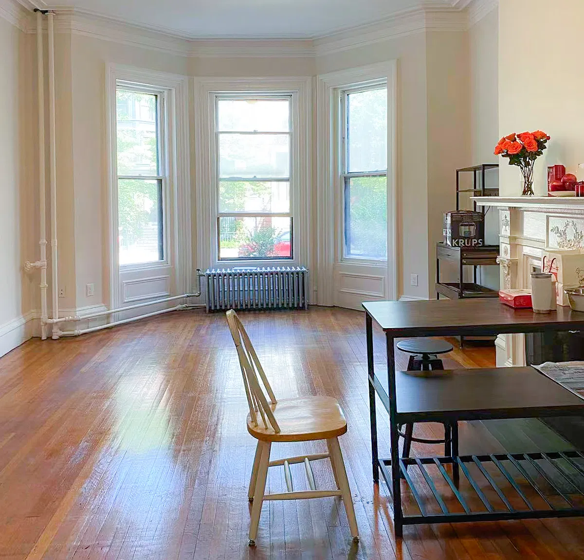 Studio, 650 sqft, $2,400 — Photo 4