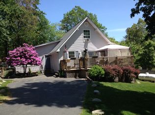 152 Kittatinny Dr, Bushkill, PA 18324