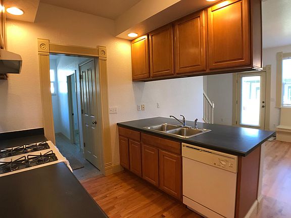 4th image of 354 Galapago St
