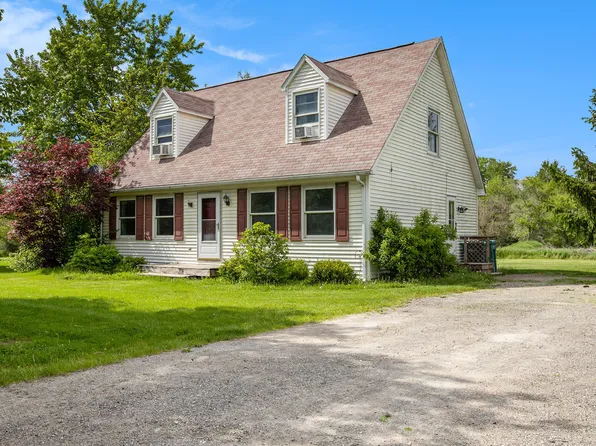 4610 Saline Waterworks Rd, Saline, MI 48176