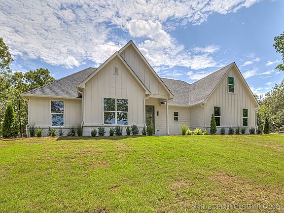 2nd image of 22018 W Cedar Ln