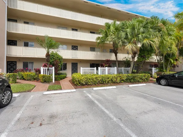 7185 Huntington Lane #102, Delray Beach, FL 33446