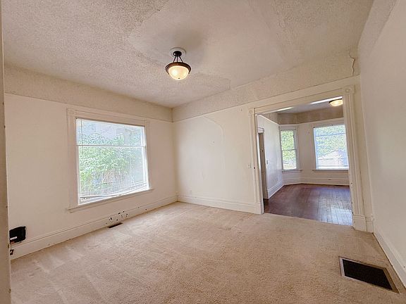 3rd image of 1406 Franklin St #101