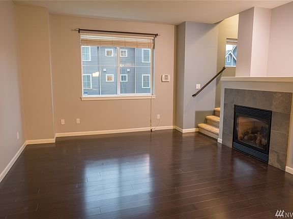 4th image of 871 4th Ave NE #149