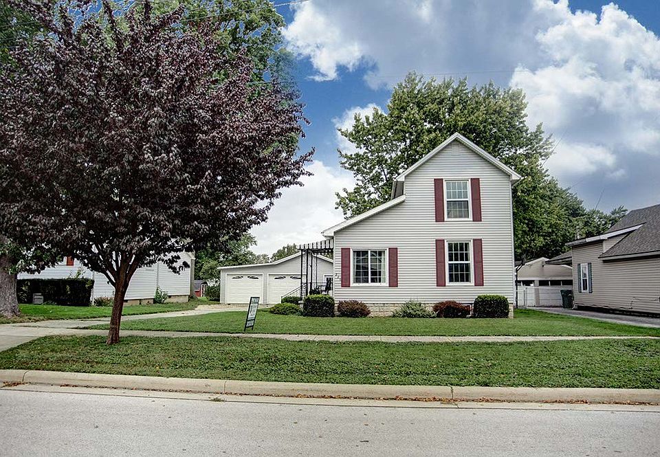 226 E Eagle