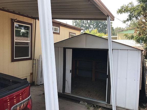 3rd image of 9419 Landrum St APT 22