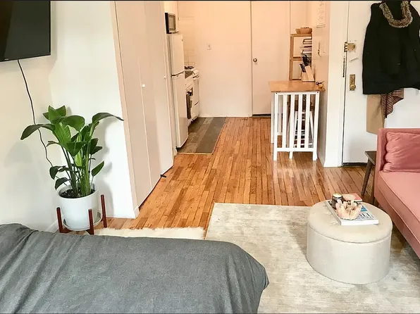 1575 3rd Ave APT 2D, New York, NY 10128