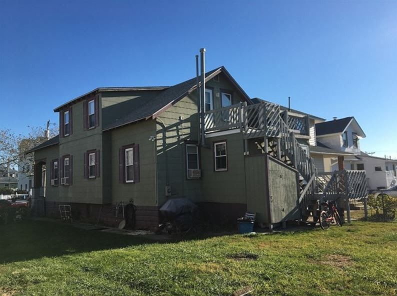 2nd image of 108 E 25th Ave