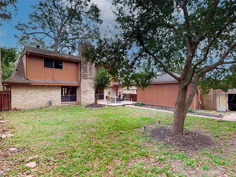 3819 Brook Shadow Dr — Photo 29