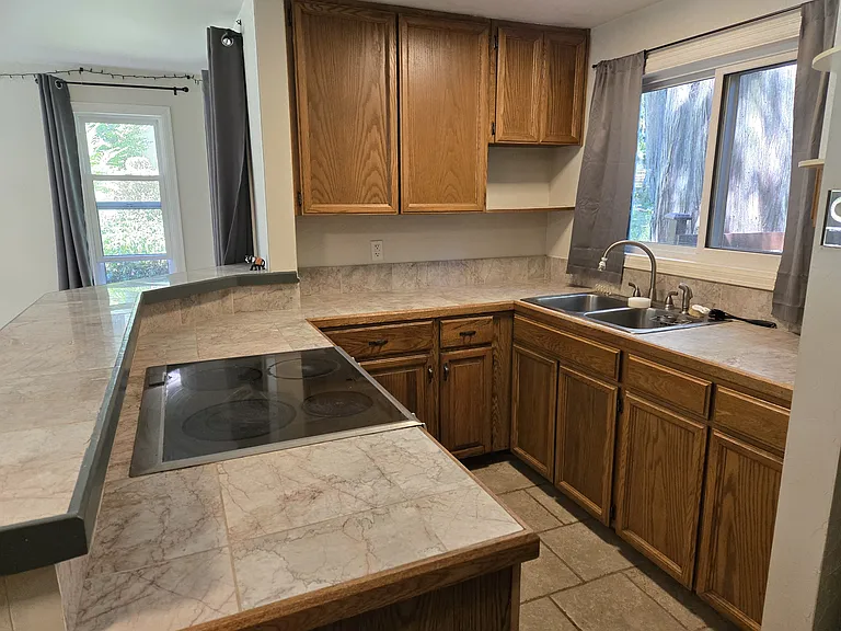 13835 NE 44th Pl #GUEST HOME — Photo 20