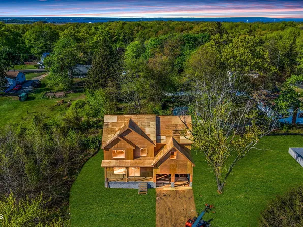 3 Cristina Court, Matawan, NJ 07747