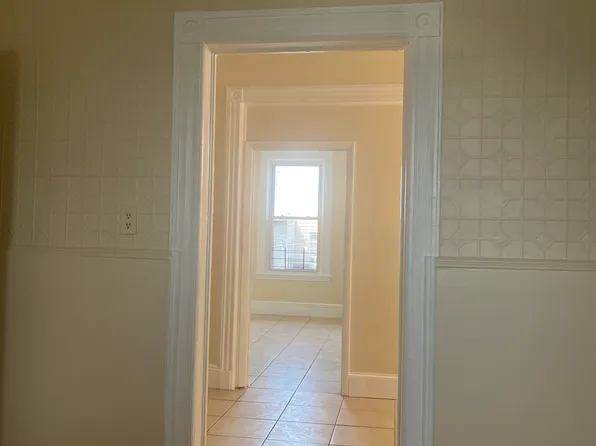 15 Irving Street image 6 of 12