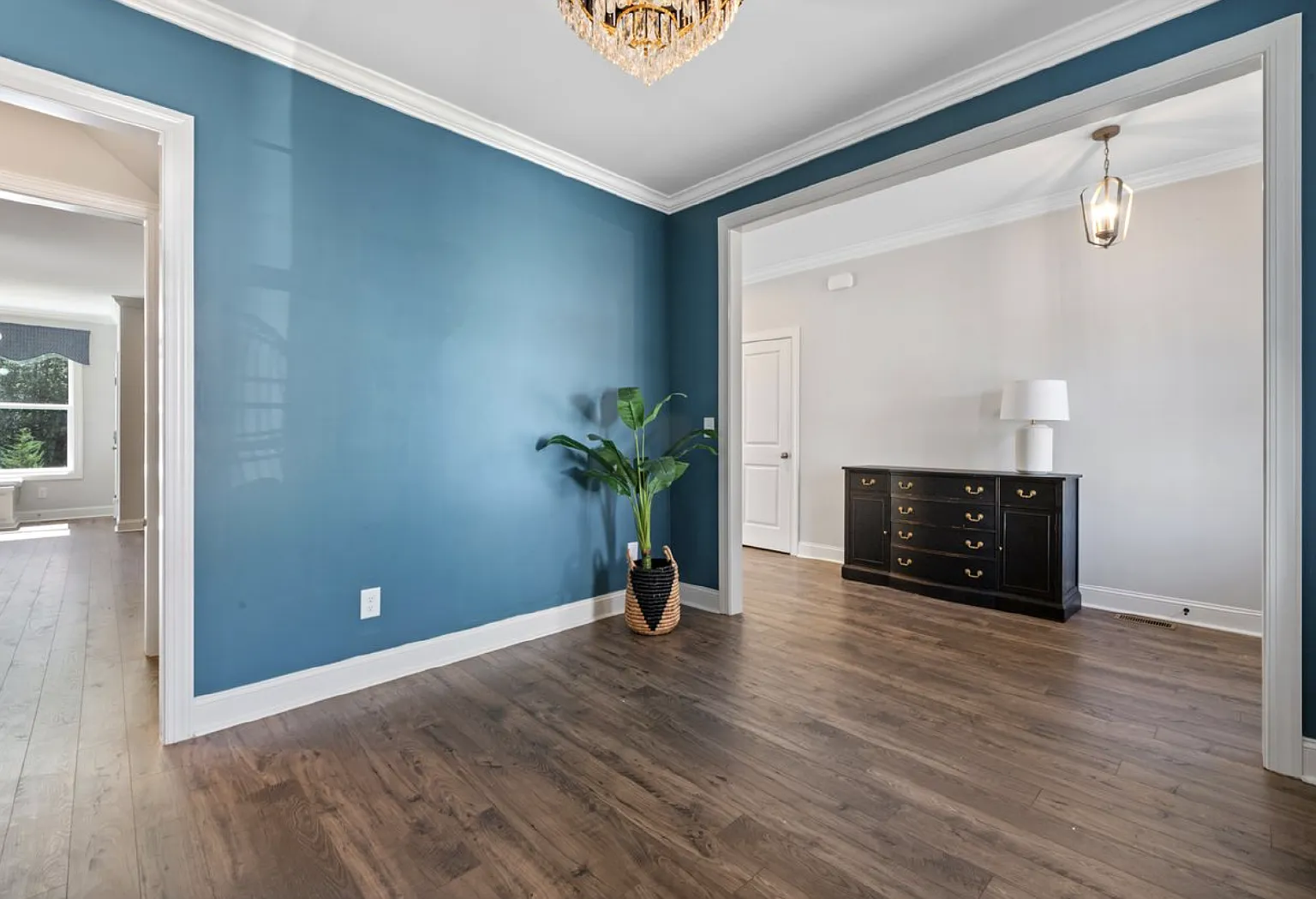 4 bed, 3.0 bath, 2788 sqft, $3,200 — Photo 4