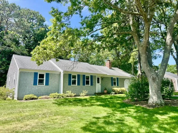 255 Prince Hinckley Rd, Barnstable, MA 02630