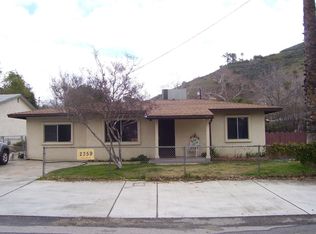 2359 Bon View Dr, Mentone, CA 92359