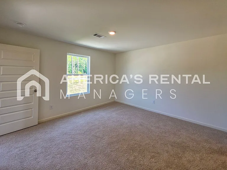 2400 Sky Dr — Photo 30