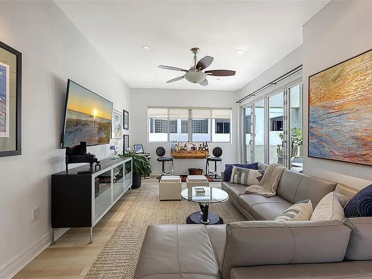 235 Cocoanut Ave #128E — Photo 49
