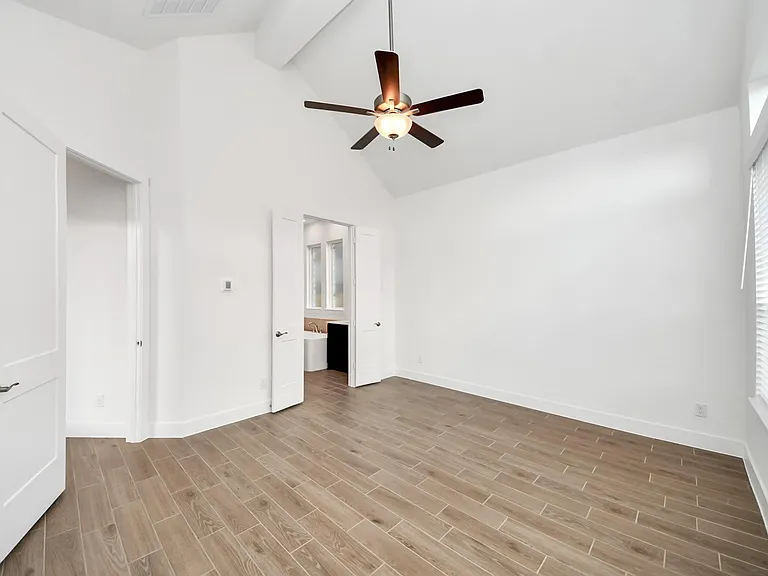 25026 Midnight Willow — Photo 26