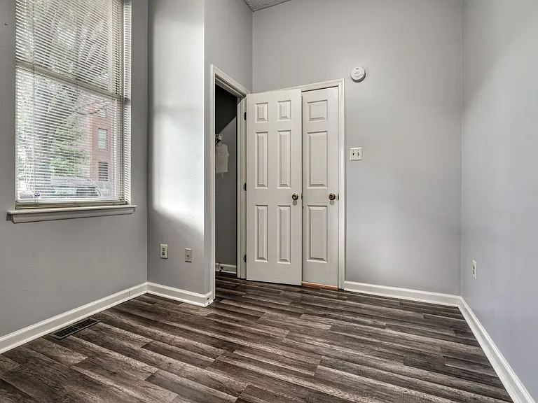 1601 S Hanover St — Photo 14