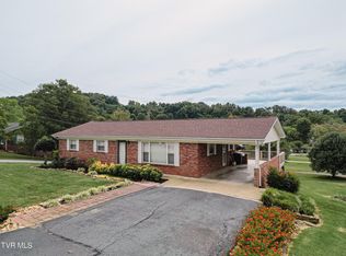 1812 Old Tusculum Rd, Greeneville, TN 37745