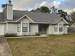 103 Walker Cir E, Crestview, FL 32539