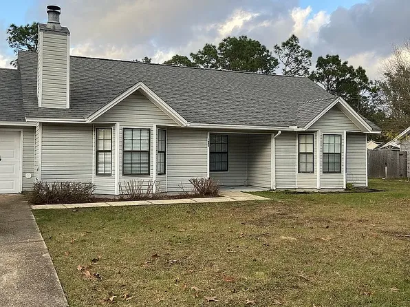 103 Walker Cir E, Crestview, FL 32539
